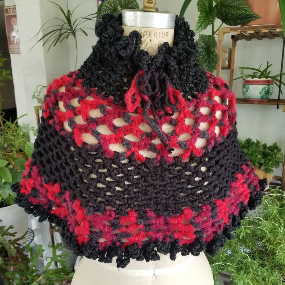 Handmade Crochet NECK WARMER SHAWL RED & BLACK Size SM MED